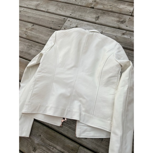 New Guess Womens M (more like S) White Faux Leather Jacket - Picture 8 of 10